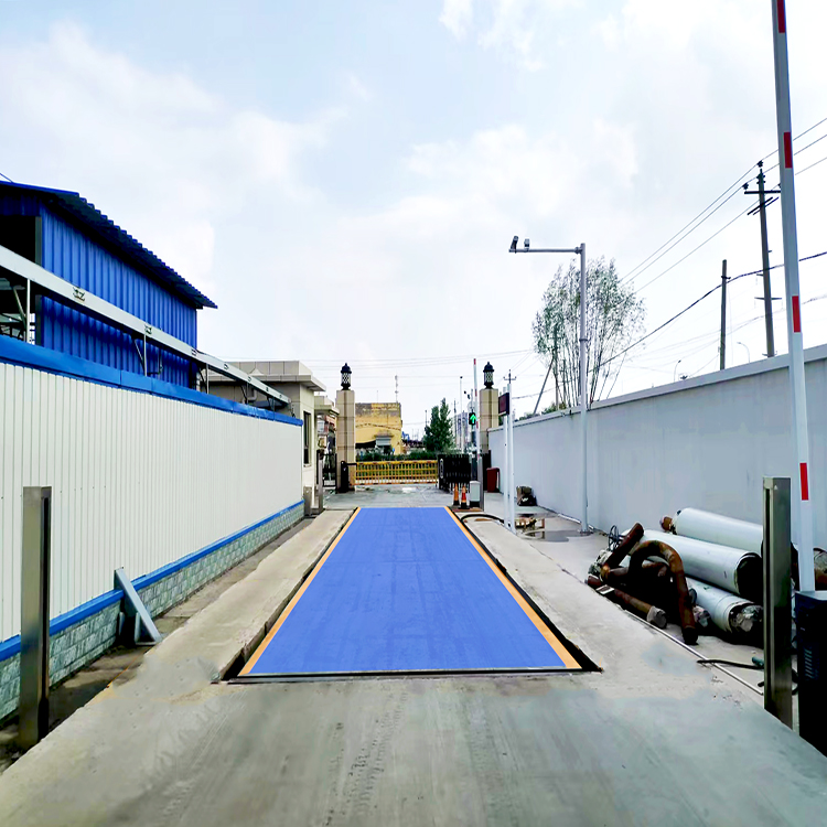 河北化工廠無(wú)人值守稱重地磅安裝現(xiàn)場(chǎng) 河北化工廠無(wú)人值守稱重地磅安裝現(xiàn)場(chǎng)