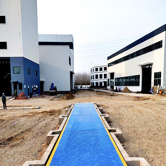 青島市150噸地磅案例現(xiàn)場(chǎng) 青島市150噸地磅案例現(xiàn)場(chǎng)