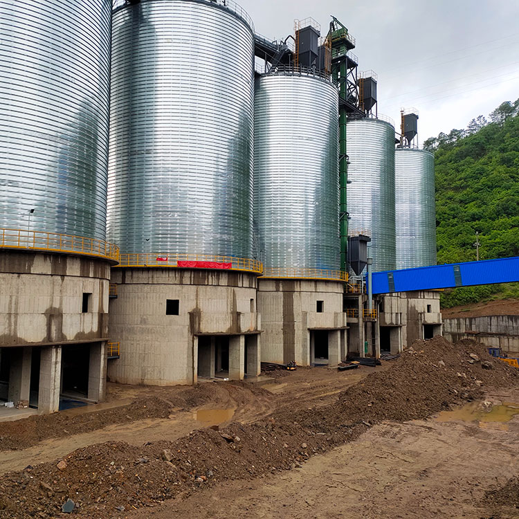 云南地磅5臺電子地磅汽車衡客戶現場調試完成 云南地磅5臺電子地磅汽車衡客戶現場調試完成